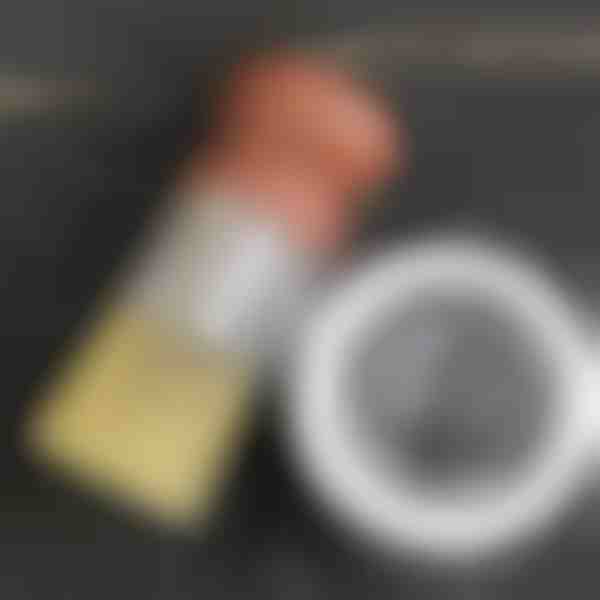 Αναζωογονητής δέρματος και ξύλου - φόρμουλα με κερί μέλισσας | REVIVAPRO